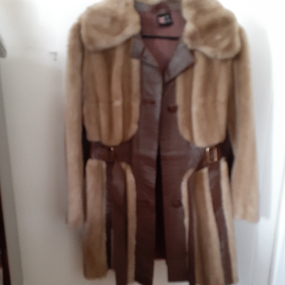 Vintage 1960's Lilli Ann Coat - Picture 7 of 7